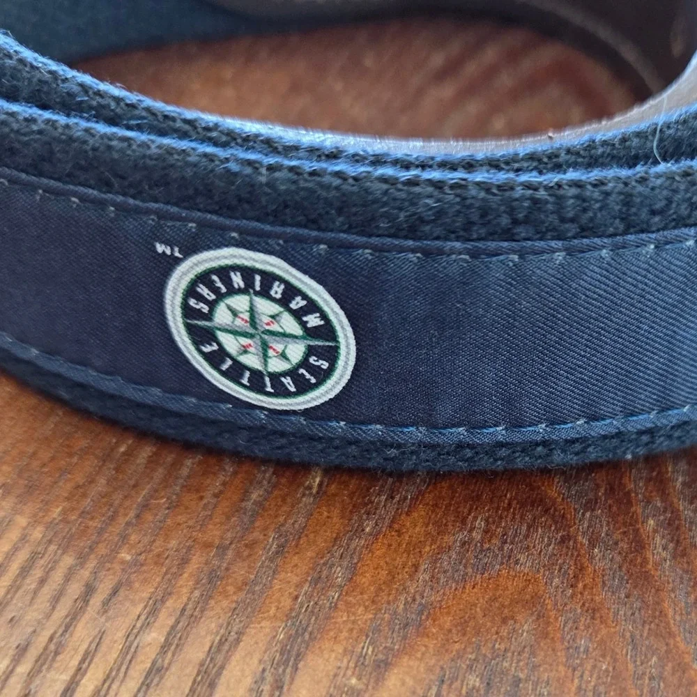 Vineyard Vines‎ Seattle Mariners Canvas Leather Belt MLB Brass Buckle